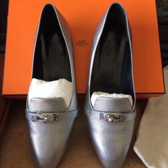 Brand new Hermes Metallic Silver Leather Pegase - Picture 3 of 7